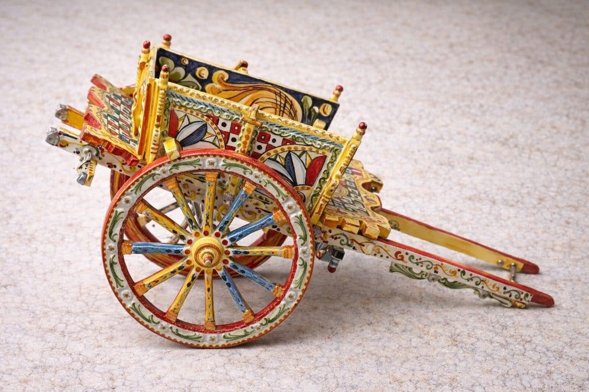 Carretto siciliano dipinto (miniatura) — authentic souvenir of Palermo
